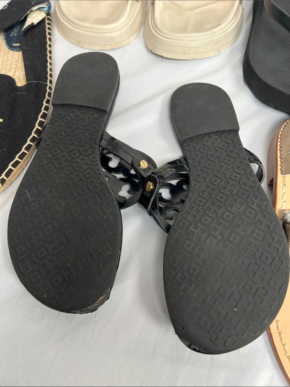 Sandals bundle - Picture 3 of 13